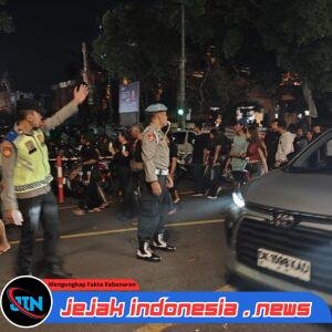 Kapolsek Gianyar Selaku Kapamwil Kendalikan Pengamanan Malam Puncak HUT Kota Gianyar ke-255, Kegiatan Berlangsung Aman dan Kondusif
