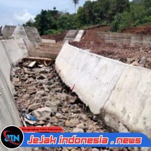 “SABO DAM Rp42,3 MILIAR DI TERNATE DISOROT! PROYEK DIDUGA BERMASALAH, KEJATI MALUT SIAP TURUN SIAPA BERTANGGUNG JAWAB?”