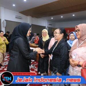 Hari Kartini, Bupati Ipuk Gelar “Rembug Perempuan” Serap Aspirasi untuk Kebijakan Pembangunan