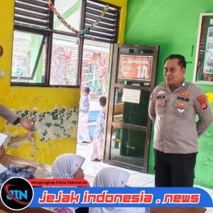 *Bapak Kapolsek Kramatwatu Polresta Serkot beserta anggota melaksanakan patroli ke SDN 1 Pelamunan*