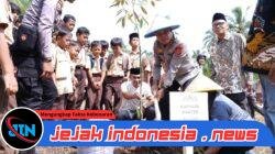 *Dukung Indonesia ASRI, Polda Banten Bangun Jembatan dan Tanam 1.000 Pohon*