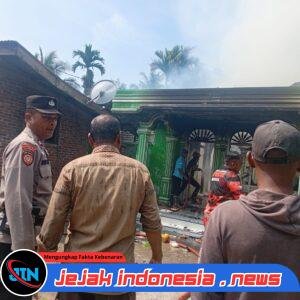 Polisi Gerak Cepat Datangi Lokasi Kebakaran, Rumah Warga di Syamtalira Bayu Ludes Terbakar