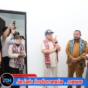 *Pastikan Hunian Layak, Mendagri Bersama Menteri PKP Tinjau Perumahan di Sorong*