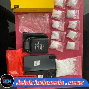 *Seorang Pria Di Pangkalpinang Di Amankan Ditresnarkoba Polda Babel Usai Simpan Sabu Di Rumahnya, 210 Gram Sabu Di Sita*