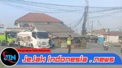 Beri Kenyamanan Di Jalan Raya, Bhabinkamtibmas Polsek Bojonegara Gelar Strong Point
