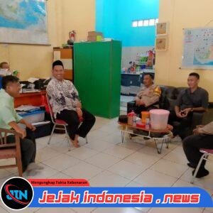 Jelang Hari Buruh, Polsek Pasar Kemis Berikan Pembinaan Kamtibmas kepada Pelajar SMK Nurul Hikmah