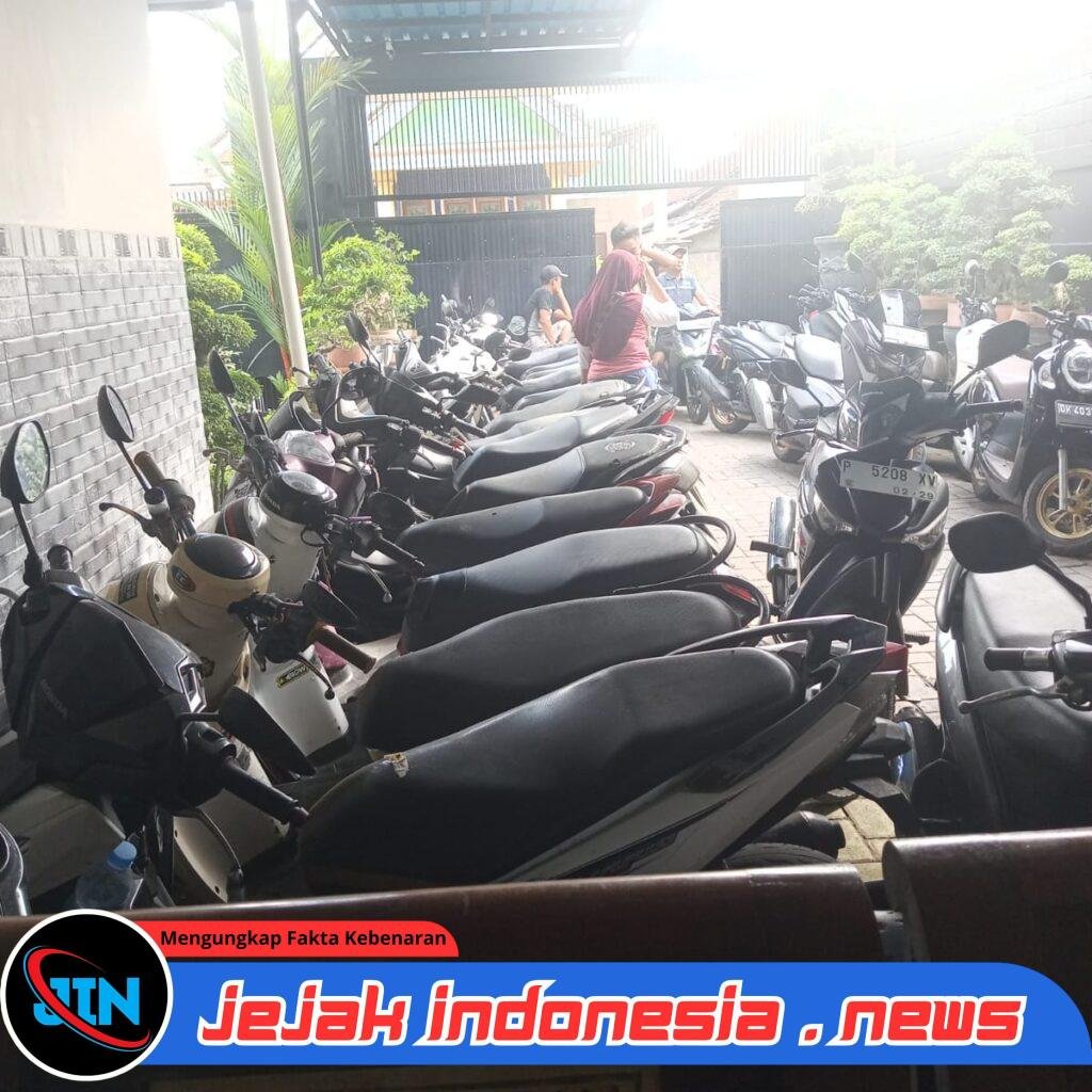 *Dugaan Aktivitas Jual Beli Kendaraan Berkedok Pegadaian di Banyuwangi, Publik Desak Aparat Usut Tuntas*