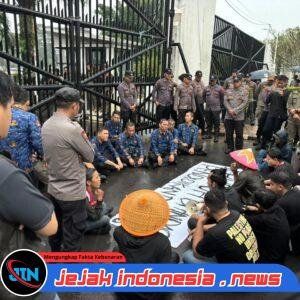 Polresta Serang Kota Laksanakan Pengamanan Aksi Unjuk Rasa Mahasiswa di KP3B dan DPRD Provinsi Banten
