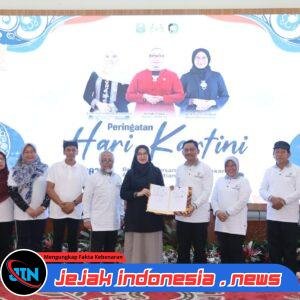 Di Banyuwangi, Pemprov Jatim Deklarasikan Gerakan Bersama Penurunan Kematian Ibu dan Anak