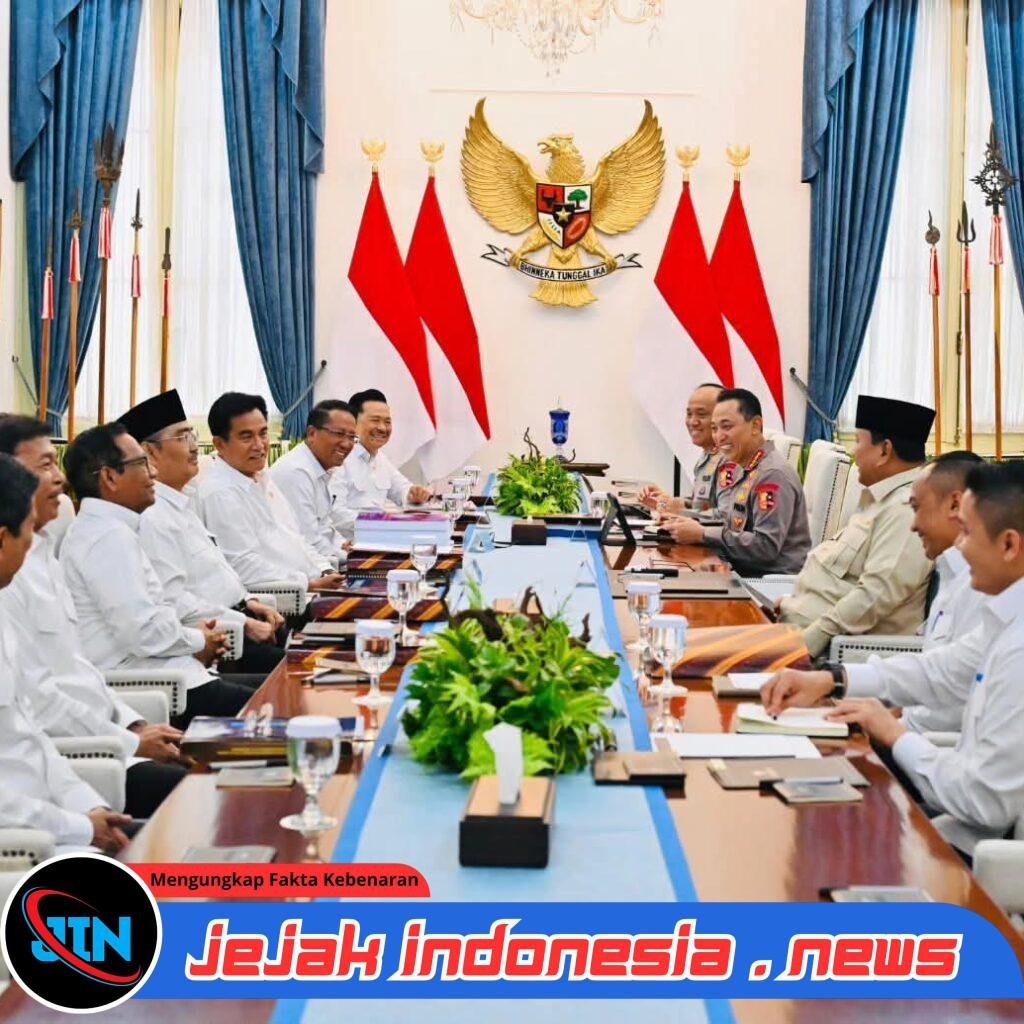 Presiden Prabowo Terima Laporan KPRP: Kedudukan Polri Tetap di Bawah Presiden, Kewenangan Kompolnas Diperkuat