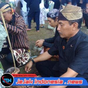 *Warga Dusun Andong Gelar Giat Bersih Desa, Kades Tamansuruh Teguh: Gotong Royong Harus Tetap Dijaga*