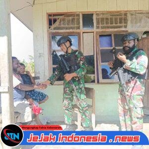 Mempererat Kebersamaan Dengan Masyarakat di Perbatasan