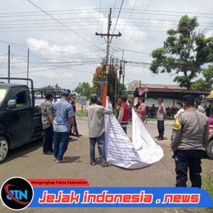 Polres Simalungun Kawal Profesional Unjuk Rasa Jilid II Kelompok Tani Plasma Tunas Malela ke PT Eastern Sumatera Indonesia, Situasi Terkendali