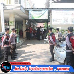 Pengamanan Gereja oleh Personel Polresta Serang Kota dalam rangka peringatan Isa Almasih aman dan kondusif