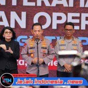 Perkuat Seluruh Peralatan Personel, Kapolri Resmikan Slog Lab dan Bagikan Ratusan Kendaraan Operasional