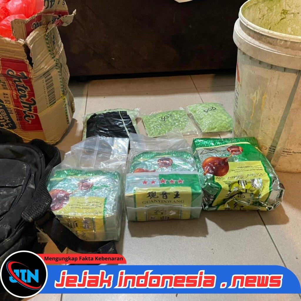 *DITRESNARKOBA POLDA KEPRI BERHASIL UNGKAP PEREDARAN NARKOTIKA JARINGAN INTERNASIONAL DI PULAU BURU KABUPATEN KARIMUN*