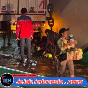 Pedagang Asongan Tewas Terjepit Truk di Atas KMP Tunu Pratama Jaya, Tangis Keluarga Pecah di Pelabuhan Gilimanuk