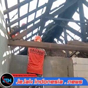 Kebakaran di Desa Grinting Sidoarjo, Rumah Suliyadi Hangus, Kerugian Capai Puluhan Juta