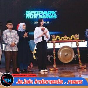 Diluncurkan Menteri Pariwisata, Banyuwangi Titik Awal Geopark Run Series 2026