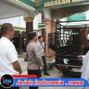 Kapolda Sumut Serahkan Sapi Kurban 600 Kg ke Persulukan Serambi Babussalam Simalungun, TGB: Jadikan Idul Adha Momentum Perkuat Persatuan Bangsa