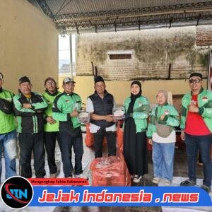 Polresta Banyuwangi Salurkan Daging Kurban untuk Komunitas Ojol FOBB