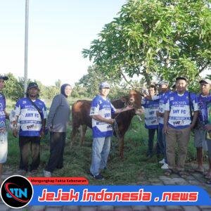 DPC Partai Demokrat Banyuwangi Sembelih Sapi Kurban di Lapangan AHY FC, Wujud Kebersamaan dan Kepedulian Sosial