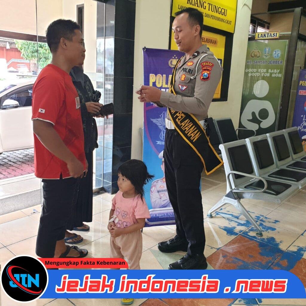 Satlantas Polres Jember Hadirkan Program “Polantas Menyapa”, Perkuat Pelayanan Humanis di Samsat