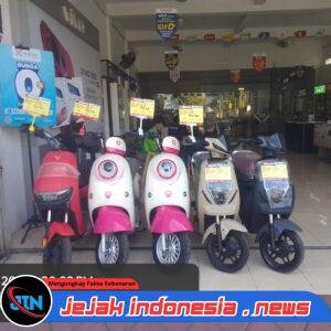 Lima Waktu Ponsel & E-Bike Banyuwangi Gelar Promo Besar-Besaran: Gadget Terbaru & Sepeda Listrik Ramah Lingkungan