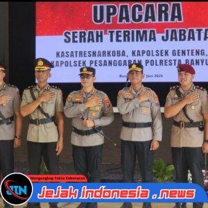 Berlangsung Khidmat dan Lancar, Kapolresta Banyuwangi Pimpin Sertijab Kabag, Kasat Narkoba dan Kapolsek Jajaran