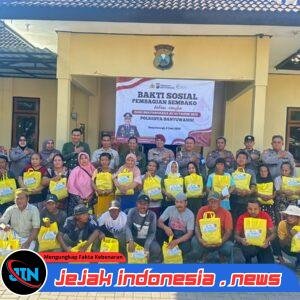 Polsek Kota Banyuwangi Salurkan Sembako pada HUT Bhayangkara ke-80, Wujud Kepedulian untuk Masyarakat