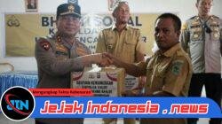 Sentuh Korban Banjir Bandang Bolmong, Kapolda Sulut dan Ketua Bhayangkari Salurkan Bantuan ke Solimandungan 2