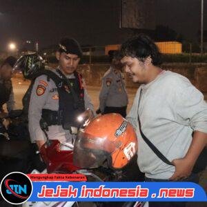 *Jaga Kondusifitas, Polisi Sisir Titik Rawan Di Jakarta Barat Hingga Dini Hari*