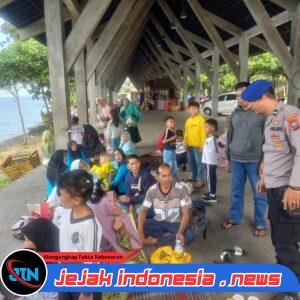 Satpolairud Polresta Banyuwangi Intensifkan Patroli Wisata Bahari di Pantai Watu Dodol, Utamakan Keselamatan Pengunjung