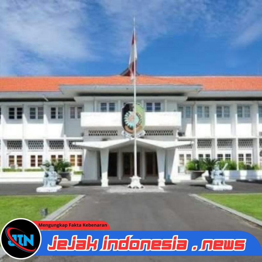 Dua Agenda Besar Sekaligus: Jawaban Bupati atas Raperda APBD dan Peringatan Tahun Baru Islam di Banyuwangi