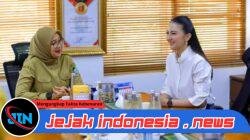 Jelajahi Banyuwangi, Raline Shah Kagumi Tata Kelola Pemeritahan Bupati Ipuk