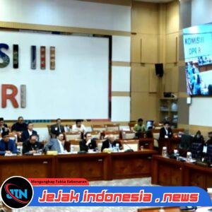 Raker Komisi III DPR RI: Wakapolri Apresiasi Pengesahan RUU Polri, Janji Tingkatkan Profesionalisme