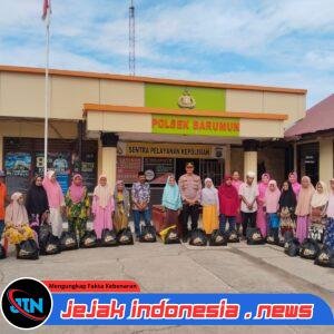 Dalam Rangka HUT Bhayangkara Ke-80, Bhabinkamtibmas Salurkan Bantuan Sosial untuk Warga Kurang Mampu