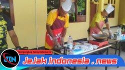Adu Racik Nasi Goreng, Cara Unik Polres Raja Ampat Sambut Hari Bhayangkara ke-80