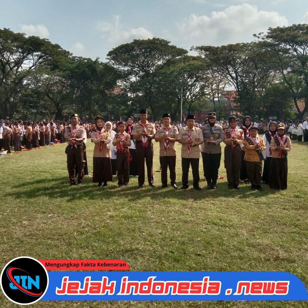 Danramil Rungkut Mayor Inf Sumarji Hadiri Pengukuhan Pramuka Garuda 2026,Pramuka Rungkut Cetak Rekor MURI