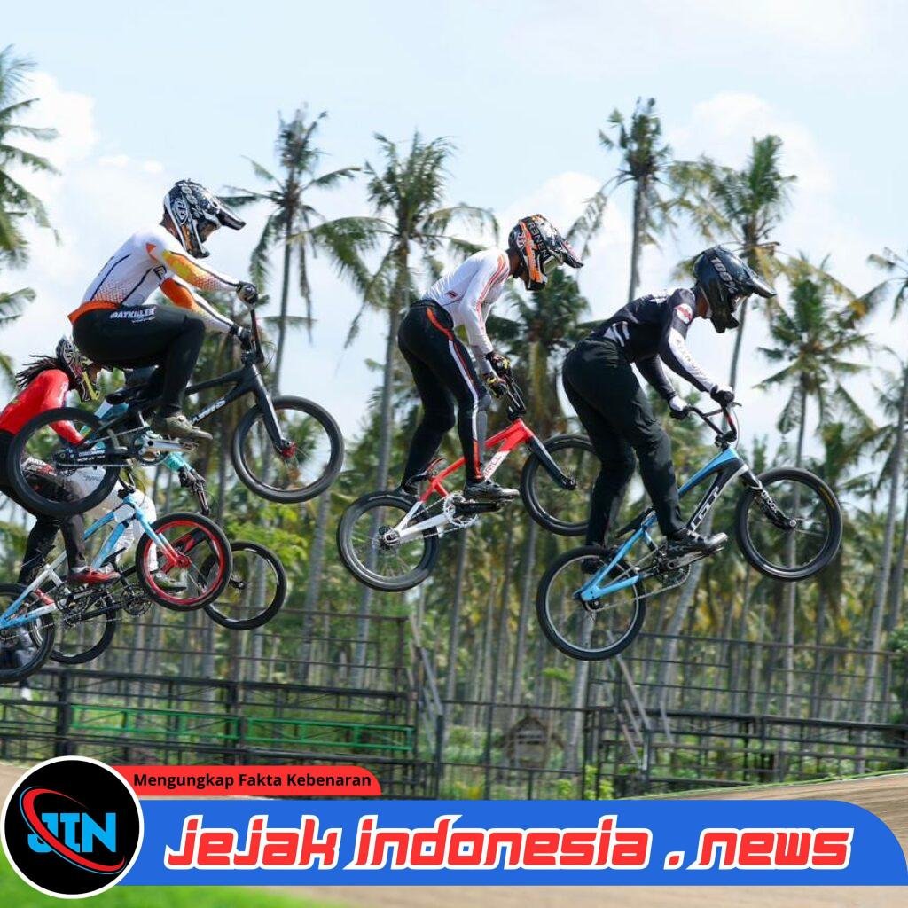 Ratusan Pembalap Berbagai Daerah dan Mancanegara ke Banyuwangi, BMX Supercross Geliatkan Ekonomi Warga Lokal