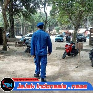Patroli Dialogis Satpolairud Polresta Banyuwangi di Wisata Pulau Merah, Imbau Wisatawan Utamakan Keselamatan