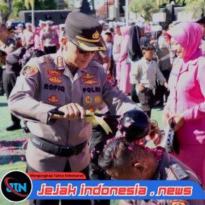 *Di Pundak yang Kian Tangguh, Ada Doa Setia yang Terwujud: Momen Khidmat Kenaikan Pangkat di Polresta Banyuwangi*