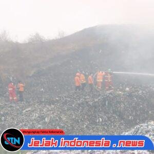 Kebakaran TPA Jatiwaringin, Upaya Pemadaman dan Evakuasi Terus Dilakukan