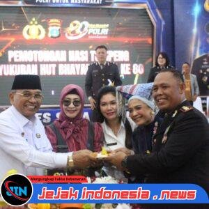 Puncak Hut Bhayangkara Ke-80: Kapolres Simalungun Potong Tumpeng Bersama Bupati, Rayakan 80 Tahun Polri Untuk Masyarakat