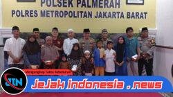 *Peringati Hari Bhayangkara ke-80, Polsek Palmerah Berbagi Kebahagiaan Bersama Anak Yatim*