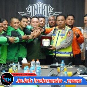 Air Mata Ojol Melepas Irjen Pol. Agus Suryonugroho Sebagai Mantan Kakorlantas: Beliau Bukan Cuma Jenderal, Tapi Bapak Kami