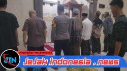 Polsek Puloampel Lakukan Kegiatan Subuh Keliling di  Desa Binaanya