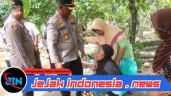 Kapolres Simalungun Turun Langsung, Salurkan Bantuan Kemanusiaan bagi Korban Angin Puting Beliung di Pematang Bandar