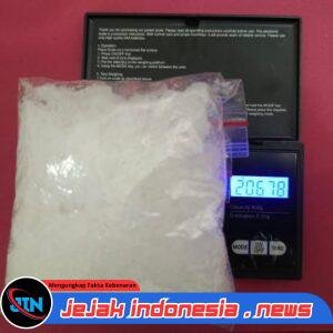 POLRES LABUHANBATU SELATAN MELALUI SAT RESNARKOBA UNGKAP PEREDARAN SABU, DUA TERSANGKA DIAMANKAN DENGAN BARANG BUKTI 206,78 GRAM