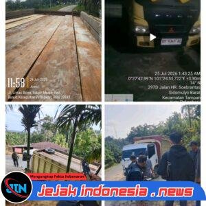 Gakkum LHK Amankan Dua Truk Bermuatan Kayu Olahan Ilegal logging di Jalan Lintas Bono Teluk Meranti
